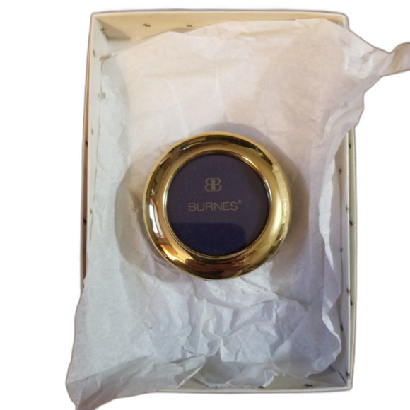 Burnes of Boston 3 inch round gold toned picture frame with stand - Picture 2 of 6